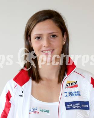 Kaernten Sport Package Uebergabe.  Beatrice Weiss (Triathlon). Klagenfurt, 27.10.2014.
Foto: Kuess 
---
pressefotos, pressefotografie, kuess, qs, qspictures, sport, bild, bilder, bilddatenbank
