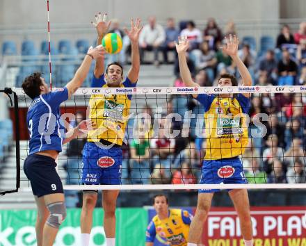 Volleyball Champions League. SK Posojilnica Aich/Dob gegen Olympiacos Piraeus. Rocamora Blazquez Daniel, Danijel Koncilja (Aich/Dob). Klagenfurt, am 5.11.2014.
Foto: Kuess
---
pressefotos, pressefotografie, kuess, qs, qspictures, sport, bild, bilder, bilddatenbank