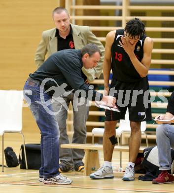 Basketball 2.Bundesliga 2014/15 Play off. Viertelfinale. Raiders Villach gegen Mistelbach Mustangs. Trainer Martin Weissenboeck, Daniel Gajdosik (Mistelbach). Villach, am 21.3.2015.
Foto: Kuess
---
pressefotos, pressefotografie, kuess, qs, qspictures, sport, bild, bilder, bilddatenbank
