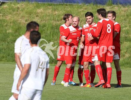 Fussball Unterliga Ost. SPG FC Poggersdorf gegen KAC 1909. Torjubel Daniel Barrazutti (KAC). Poggersdorf, am 10.5.2015.
Foto: Kuess
---
pressefotos, pressefotografie, kuess, qs, qspictures, sport, bild, bilder, bilddatenbank