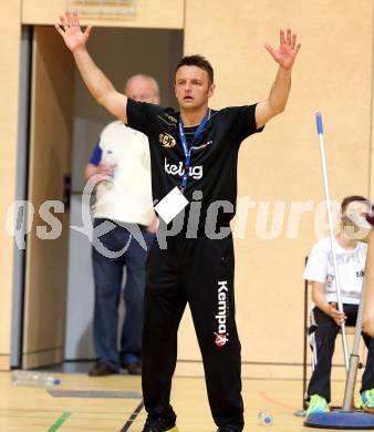 Handball Bundesliga. Aufstiegs Play Off. Halbfinale. SC Ferlach gegen UHC Erste Bank Hollabrunn.  Trainer Dino Poje (SCF). Ferlach, am 11.5.2015.
Foto: Kuess
---
pressefotos, pressefotografie, kuess, qs, qspictures, sport, bild, bilder, bilddatenbank