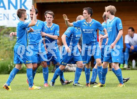 Fussball Unterliga Ost. DSG Sele Zell gegen Globasnitz. Torjubel Sele Zell. Zell, am 17.5.2015.
Foto: Kuess
---
pressefotos, pressefotografie, kuess, qs, qspictures, sport, bild, bilder, bilddatenbank