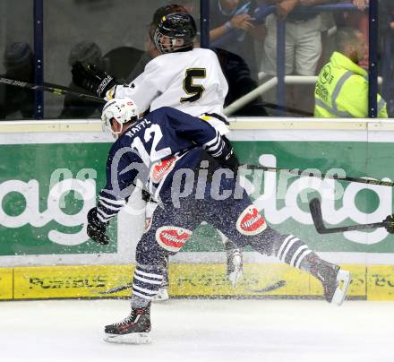 Eishockey Testspiel. VSV gegen Stavagner Oilers. Michael Raffl, (VSV),  Simen Talge (Stavagner Oilers). Villach, am 15.8.2015.
Foto: Kuess
---
pressefotos, pressefotografie, kuess, qs, qspictures, sport, bild, bilder, bilddatenbank