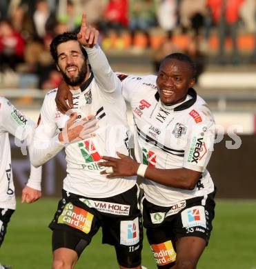 Fussball tipico Bundesliga. RZ Pellets WAC gegen SK Rapid Wien. Torjubel  Jacobo, Issiaka Ouedraogo (WAC). Wolfsberg, am 18.10.2015.
Foto: Kuess
---
pressefotos, pressefotografie, kuess, qs, qspictures, sport, bild, bilder, bilddatenbank