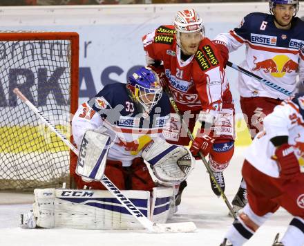 EBEL. Eishockey Bundesliga. KAC gegen 	EC Red Bull Salzburg. Manuel Geier, (KAC), Luka Gracnar  (Salzburg). Klagenfurt, am 29.11.2015.
Foto: Kuess

---
pressefotos, pressefotografie, kuess, qs, qspictures, sport, bild, bilder, bilddatenbank