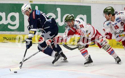 EBEL. Eishockey Bundesliga. EC VSV gegen HCB Suedtirol. Stefan Bacher,  (VSV), Taylor Vause (Bozen). Villach, am 1.1.2016.
Foto: Kuess 


---
pressefotos, pressefotografie, kuess, qs, qspictures, sport, bild, bilder, bilddatenbank