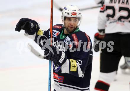 EBEL. Eishockey Bundesliga. EC VSV gegen HC Orli Znojmo. Torjubel Ziga Pance (VSV). Villach, am 17.1.2016.
Foto: Kuess 


---
pressefotos, pressefotografie, kuess, qs, qspictures, sport, bild, bilder, bilddatenbank