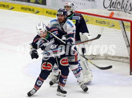 EBEL. Eishockey Bundesliga. EC VSV gegen Fehervar AV 19. Brock McBride, Jean Philippe Lamoureux,  (VSV), Daniel Koger (Fehervar). Villach, am 26.1.2016.
Foto: Kuess 


---
pressefotos, pressefotografie, kuess, qs, qspictures, sport, bild, bilder, bilddatenbank