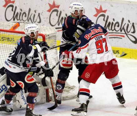 EBEL. Eishockey Bundesliga. EC VSV gegen EC Red Bull Salzburg. Ryan McKiernan,  (VSV), Pehr Ledin (Salzburg). Villach, am 24.3.2016.
Foto: Kuess 


---
pressefotos, pressefotografie, kuess, qs, qspictures, sport, bild, bilder, bilddatenbank
