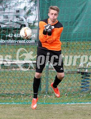 Fussball Unterliga West. Nussdorf gegen Radenthein. Thomas Heinzle (Nussdorf). Nussdorf Debant, am 2.4.2016.
Foto: Kuess
---
pressefotos, pressefotografie, kuess, qs, qspictures, sport, bild, bilder, bilddatenbank