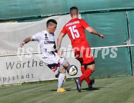 Fussball. Kaerntner Liga. SAK gegen Atus Ferlach. Tadej Zagar-Knez (SAK), Martin Posratschnig (Ferlach). Klagenfurt, 10.6.2016.
Foto: Kuess 
---
pressefotos, pressefotografie, kuess, qs, qspictures, sport, bild, bilder, bilddatenbank