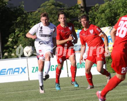 Fussball. Kaerntner Liga. SAK gegen Atus Ferlach. Dino Musija  (SAK), Martin Veratschnig, Thomas Waldhauser  (Ferlach). Klagenfurt, 10.6.2016.
Foto: Kuess 
---
pressefotos, pressefotografie, kuess, qs, qspictures, sport, bild, bilder, bilddatenbank