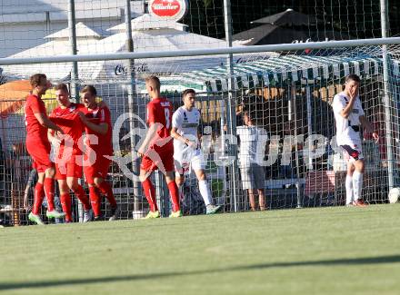Fussball. Kaerntner Liga. SAK gegen Atus Ferlach. Torjubel (Ferlach). Klagenfurt, 10.6.2016.
Foto: Kuess 
---
pressefotos, pressefotografie, kuess, qs, qspictures, sport, bild, bilder, bilddatenbank