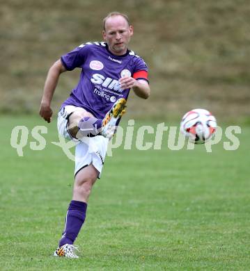 Fussball Kaerntner Liga. Maria Saal gegen Globasnitz. Simon Sadjak(Globasnitz). Maria Saal, am 11.6.2016.
Foto: Kuess
---
pressefotos, pressefotografie, kuess, qs, qspictures, sport, bild, bilder, bilddatenbank