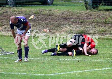 Fussball Kaerntner Liga. Maria Saal gegen Globasnitz. Torjubel Daniel Barrazutti (Maria Saal). Maria Saal, am 11.6.2016.
Foto: Kuess
---
pressefotos, pressefotografie, kuess, qs, qspictures, sport, bild, bilder, bilddatenbank