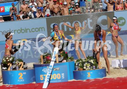 Beachvolleyball. Beach Volleyball Major Series. Nadine ZUMKEHR, Joana HEIDRICH (SUI), Laura LUDWIG,  Kira WALKENHORST (GER), Tanja HUEBERLI,  (SUI).  Klagenfurt, 30.7.2016.
Foto: Kuess


---
pressefotos, pressefotografie, kuess, qs, qspictures, sport, bild, bilder, bilddatenbank