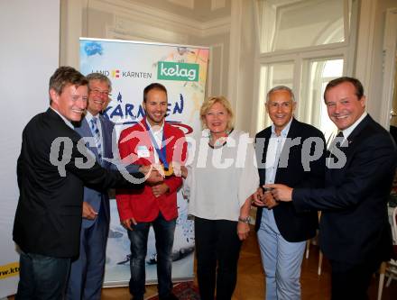 Billard. Arno Arthofer, Landeshauptmann Peter Kaiser, Albin Ouschan, Maria-Luise Mathiaschitz, Juergen Pfeiler, Ulrich Zafoschnig.. Klagenfurt, 8.8.2016.
Foto: Kuess 
---
pressefotos, pressefotografie, kuess, qs, qspictures, sport, bild, bilder, bilddatenbank