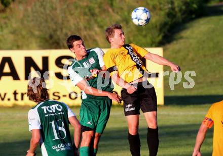 Fussball 1. Klasse B. Faakersee gegen Bad Bleiberg. Florian Pribernig, (Faakersee), Michel Reiner  (Bad Bleiberg). Faakersee, am 7.8.2016.
Foto: Kuess
---
pressefotos, pressefotografie, kuess, qs, qspictures, sport, bild, bilder, bilddatenbank
