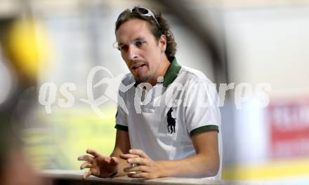 Inline-Hockey WM-Qualifikations-Turnier. Oesterreich gegen Lettland.  Trainer Herwig Gressel (Oesterreich). Steindorf, am 25.6.2016.
Foto: Kuess
---
pressefotos, pressefotografie, kuess, qs, qspictures, sport, bild, bilder, bilddatenbank