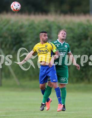 Fussball 1. Klasse C. Liebenfels gegen Donau. Ertuerk Erkara, (Liebenfels),  Christian Ernst Schritliser  (Donau). Liebenfels, am 20.8.2016.
Foto: Kuess
---
pressefotos, pressefotografie, kuess, qs, qspictures, sport, bild, bilder, bilddatenbank