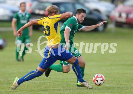 Fussball 1. Klasse C. Liebenfels gegen Donau. Simon Kienberger,  (Liebenfels), Thomas Guggenberger (Donau). Liebenfels, am 20.8.2016.
Foto: Kuess
---
pressefotos, pressefotografie, kuess, qs, qspictures, sport, bild, bilder, bilddatenbank