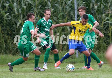 Fussball 1. Klasse C. Liebenfels gegen Donau. Ertuerk Erkara, (Liebenfels),   Wolfgang Schoenthaler, Martin Rauter Rauter, Sebastian Michael Layroutz (Donau). Liebenfels, am 20.8.2016.
Foto: Kuess
---
pressefotos, pressefotografie, kuess, qs, qspictures, sport, bild, bilder, bilddatenbank