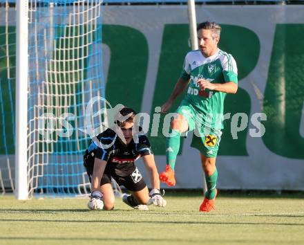 Fussball. Kaerntner Liga. SAK gegen Voelkermarkt. Marko Soldo, Thomas Riedl (Voelkermarkt). Klagenfurt, 26.8.2016.
Foto: Kuess
---
pressefotos, pressefotografie, kuess, qs, qspictures, sport, bild, bilder, bilddatenbank