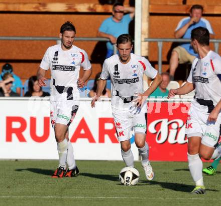 Fussball. Kaerntner Liga. SAK gegen Voelkermarkt. Patrick Lausegger, Nico Hrstic (SAK). Klagenfurt, 26.8.2016.
Foto: Kuess
---
pressefotos, pressefotografie, kuess, qs, qspictures, sport, bild, bilder, bilddatenbank