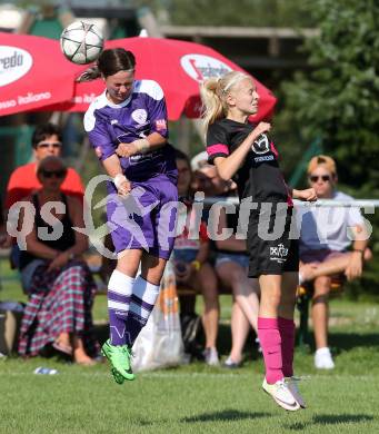 Fussball Frauen. OEFB Ladies Cup. FC Feldkirchen/SV Magdalensberg gegen Carinthians Spittal. Nadine Celine Just, (Feldkirchen/Magdalensberg),  Katharina Andrea Unterreiner  (Spittal). Deinsdorf, am 28.8.2016.
Foto: Kuess
---
pressefotos, pressefotografie, kuess, qs, qspictures, sport, bild, bilder, bilddatenbank