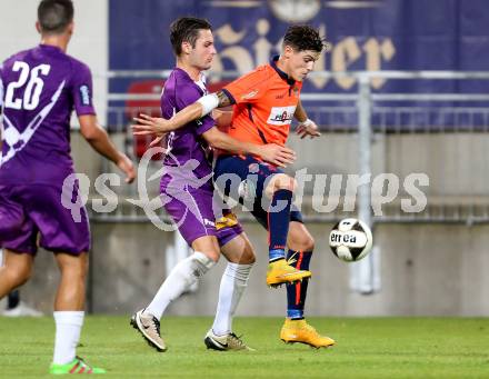 Fussball Regionalliga. SK Austria Klagenfurt gegen Deutschlandsberg.  Julian Salentinig,  (Klagenfurt),  Claudio Lipp (Deutschlandsberg). Klagenfurt, am 2.9.2016.
Foto: Kuess
---
pressefotos, pressefotografie, kuess, qs, qspictures, sport, bild, bilder, bilddatenbank
