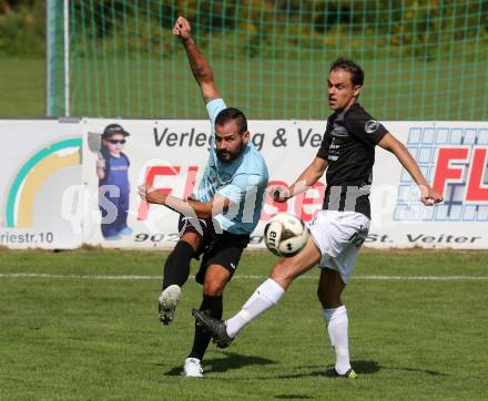 Fussball Kaerntner Liga. Annabichler SV gegen Gmuend. Oliver Pusztai,  (ASV), Marcel Gollmitzer (Gmuend). Annabichl, am 4.9.2016.
Foto: Kuess
---
pressefotos, pressefotografie, kuess, qs, qspictures, sport, bild, bilder, bilddatenbank