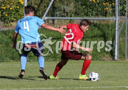 Fussball Kaerntner Liga. Lind gegen Eberstein. Sven Unterguggenberger, (Lind), Antonio Vavpic (Eberstein). Lind im Drautal, am 3.9.2016.
Foto: Kuess
---
pressefotos, pressefotografie, kuess, qs, qspictures, sport, bild, bilder, bilddatenbank