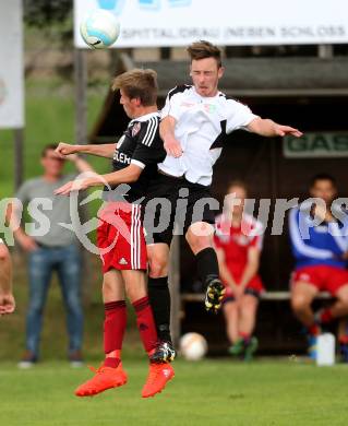 Fussball 1. KLasse A. Gmuend 1b gegen Defreggental. Peter Wettengl, (Gmuend), Arno Veider  (Defreggental). Gmuend, am 11.9.2016.
Foto: Kuess
---
pressefotos, pressefotografie, kuess, qs, qspictures, sport, bild, bilder, bilddatenbank