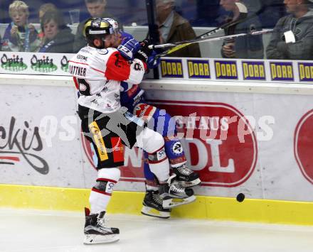 EBEL. Eishockey Bundesliga.  VSV gegen HC Orli Znojmo. Brock McBride, (VSV), Jan Lattner (Znojmo). Villach, am 18.9.2016.
Foto: Kuess 
---
pressefotos, pressefotografie, kuess, qs, qspictures, sport, bild, bilder, bilddatenbank