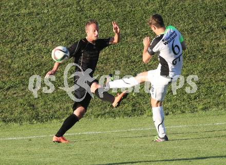 Fussball Kaerntner Liga. Koettmannsdorf gegen Feldkirchen. Michael Kulnik (Koettmannsdorf), Michael Tammegger (Feldkirchen). Koettmannsdorf, am 25.9.2016.
Foto: Kuess
---
pressefotos, pressefotografie, kuess, qs, qspictures, sport, bild, bilder, bilddatenbank