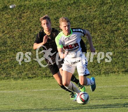 Fussball Kaerntner Liga. Koettmannsdorf gegen Feldkirchen. Mathias Tschofen,   (Koettmannsdorf), Daniel Heinrich Leitner (Feldkirchen). Koettmannsdorf, am 25.9.2016.
Foto: Kuess
---
pressefotos, pressefotografie, kuess, qs, qspictures, sport, bild, bilder, bilddatenbank