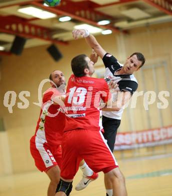 Handball HLA. SC Ferlach gegen HC Hard.  Dean Pomorisac, (Ferlach), Marko Tanaskovic (Hard). Ferlach, am 27.9.2016.
Foto: Kuess
---
pressefotos, pressefotografie, kuess, qs, qspictures, sport, bild, bilder, bilddatenbank