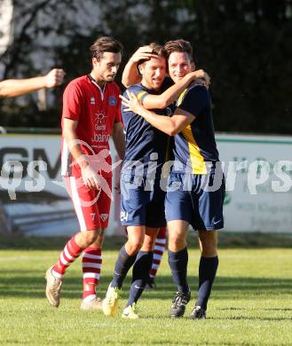 Fussball. 1. Klasse C. Ebental gegen SG KSK-Woerthersee/ATUS Poertschach. Torjubel Christof Pirolt (Ebental). Ebental, 25.9.2016.
Foto: Kuess
---
pressefotos, pressefotografie, kuess, qs, qspictures, sport, bild, bilder, bilddatenbank