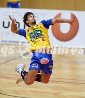 Volleyball MEVZA. SK Posojilnica Aich/Dob gegen Calcit Volleyball Kamnik. Maximilian Thaller (Aich/Dob). Bleiburg, am 13.10.2016.
Foto: Kuess

---
pressefotos, pressefotografie, kuess, qs, qspictures, sport, bild, bilder, bilddatenbank