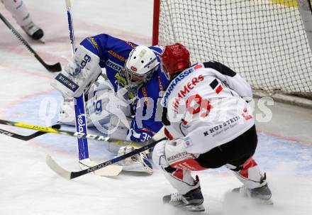EBEL. Eishockey Bundesliga.  VSV gegen HC TWK Innsbruck Die Haie. Olivier Roy, (VSV), John Lammers  (Innsbruck). Villach, am 14.10.2016.
Foto: Kuess 
---
pressefotos, pressefotografie, kuess, qs, qspictures, sport, bild, bilder, bilddatenbank