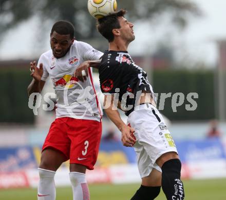 Fussball Bundesliga. RZ Pellets WAC gegen  FC Red Bull Salzburg. Mihret Topcagic,  (WAC), Jonathan Doin (Salzburg). Wolfsberg, am 15.10.2016.
Foto: Kuess
---
pressefotos, pressefotografie, kuess, qs, qspictures, sport, bild, bilder, bilddatenbank