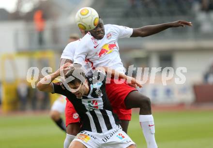 Fussball Bundesliga. RZ Pellets WAC gegen  FC Red Bull Salzburg.  Mihret Topcagic,  (WAC), Dayotchanculle Upamecano (Salzburg). Wolfsberg, am 15.10.2016.
Foto: Kuess
---
pressefotos, pressefotografie, kuess, qs, qspictures, sport, bild, bilder, bilddatenbank