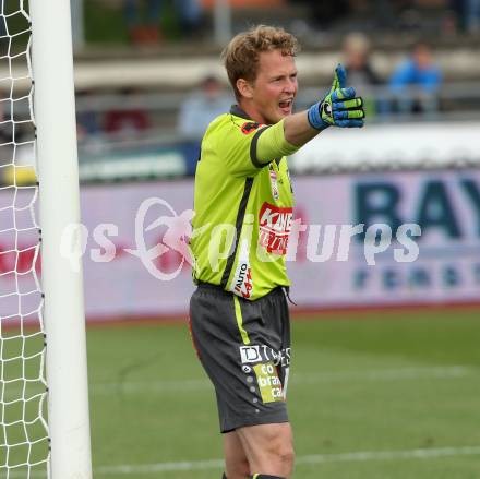 Fussball Bundesliga. RZ Pellets WAC gegen  FC Red Bull Salzburg. Christian Dobnik (WAC). Wolfsberg, am 15.10.2016.
Foto: Kuess
---
pressefotos, pressefotografie, kuess, qs, qspictures, sport, bild, bilder, bilddatenbank