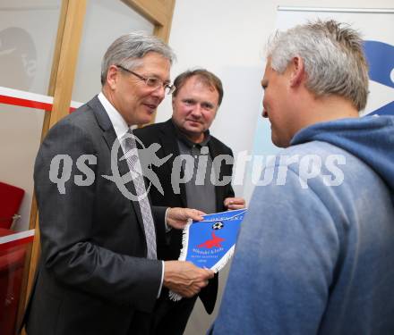 Eroeffnung Bueroraeumlichkeiten. Slowenischer Sportverband. Slovenska sportna zveza. Sportpark Klagenfurt, 18.10.2016.
Foto: Kuess
---
pressefotos, pressefotografie, kuess, qs, qspictures, sport, bild, bilder, bilddatenbank