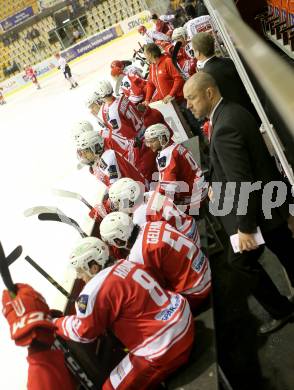 Eishockey AHL. Sky Alps Hockey League. KAC gegen Jesenice. Trainer  Ryan Foster, Spielerbank (KAC). Klagenfurt, am 18.10.2016.
Foto: Kuess

---
pressefotos, pressefotografie, kuess, qs, qspictures, sport, bild, bilder, bilddatenbank