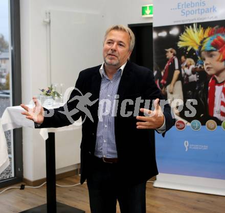 Eroeffnung Bueroraeumlichkeiten. Slowenischer Sportverband. Slovenska sportna zveza. Sportpark Klagenfurt, 18.10.2016.
Foto: Kuess
---
pressefotos, pressefotografie, kuess, qs, qspictures, sport, bild, bilder, bilddatenbank