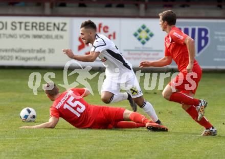 Fussball. Kaerntner Liga. Ferlach Atus gegen Voelkermarkt. Martin Posratschnig, Thomas Waldhauser  (Ferlach), Yosifov Svetlozar Angelov(Voelkermarkt). Ferlach, 22.10.2016.
Foto: Kuess
---
pressefotos, pressefotografie, kuess, qs, qspictures, sport, bild, bilder, bilddatenbank