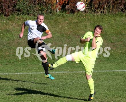 Fussball 2. Klasse E. Haimburg/Diex gegen Frantschach. Michael Brunner, (Haimburg/Diex),  Almir Music (Frantschach). Haimburg, am 23.10.2016.
Foto: Kuess
---
pressefotos, pressefotografie, kuess, qs, qspictures, sport, bild, bilder, bilddatenbank