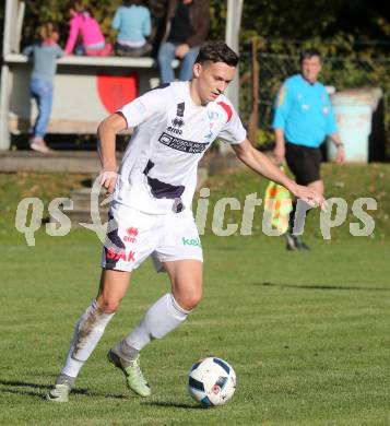 Fussball. Kaerntner Liga. Atus Ferlach gegen SAK. Zdravko Koletnik (SAK). Ferlach, 29.10.2016.
Foto: Kuess
---
pressefotos, pressefotografie, kuess, qs, qspictures, sport, bild, bilder, bilddatenbank