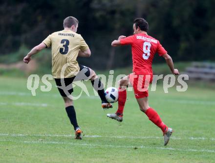 Fussball. Kaerntner Liga. Atus Ferlach gegen Koettmannsdorf. Ernst Golautschnig (Ferlach), Fabian Janschitz (Koettmannsdorf). Ferlach, 5.11.2016.
Foto: Kuess
---
pressefotos, pressefotografie, kuess, qs, qspictures, sport, bild, bilder, bilddatenbank